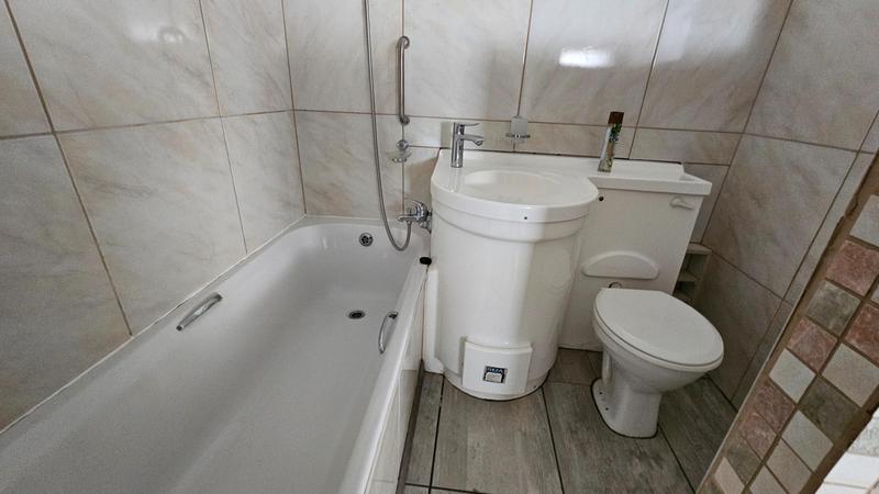 2 Bedroom Property for Sale in Dwarskersbos Western Cape